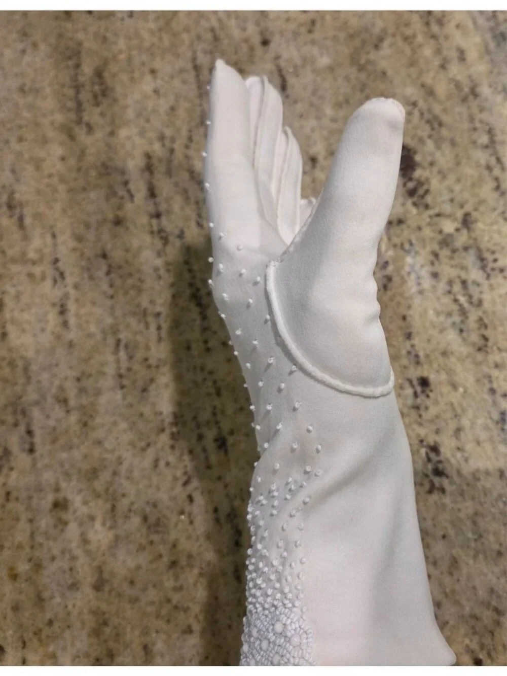 Vintage Womens Size L Off-White Cotton Stretch Formal Gloves Beaded Scallop...